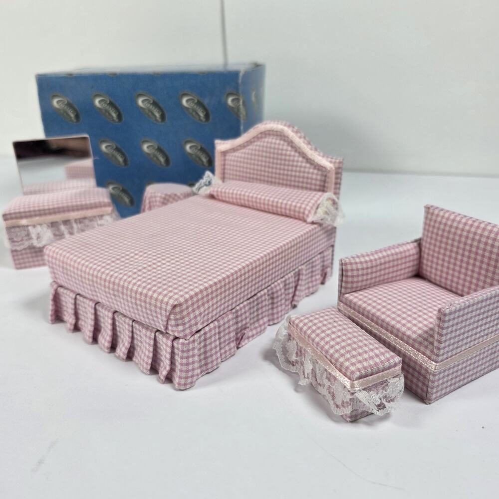 Classics Vintage Dollhouse Miniature Pink Gingham 5 Piece Bedroom Furniture Set - Picture 8 of 14